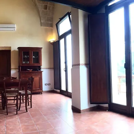 ホテル Relais Scinata